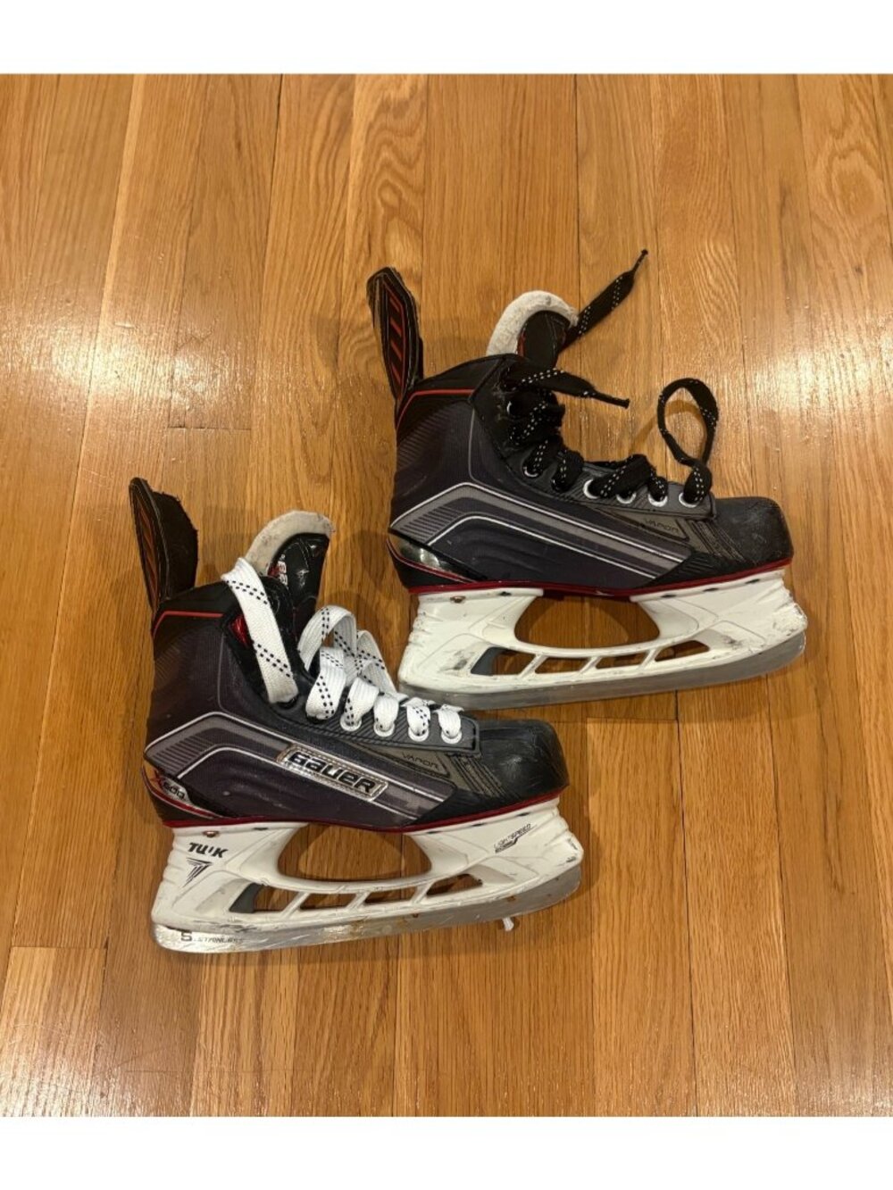 Bauer Vapor X600 Hockey Skates Youth Size 3.5D US Shoe Size 4.5 EUR 36.5